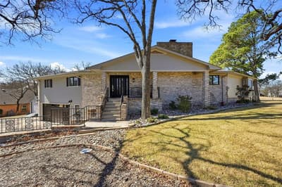 231 Cayuga Trail, Lake Kiowa TX 76240