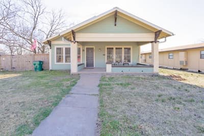 701 N Mason Street, Bowie TX 76230