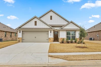 1401 Oak Valley, Denton TX 76209
