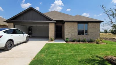 1919 Rolling Ridge Drive, Van Alstyne TX 75495