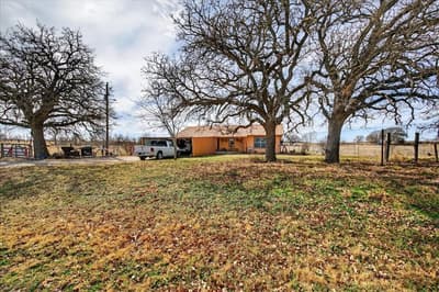 900 Fm 2921, De Leon TX 76444