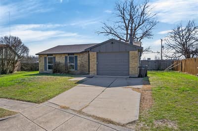 2308 Foxglen Court, Fort Worth TX 76131 - Photo 3