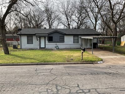 1405 W Ball Street, Weatherford TX 76086