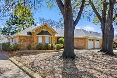 6009 Kenilworth Drive, Arlington TX 76001 - Photo 3
