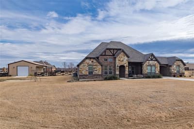 9111 Iron Mountain Trail, Justin TX 76247 - Photo 3