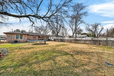 1115 Fisher Street, Bellmead TX 76705 - Photo 2