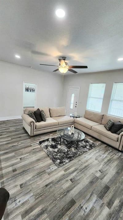 2000 May Street, Fort Worth TX 76110 - Photo 4