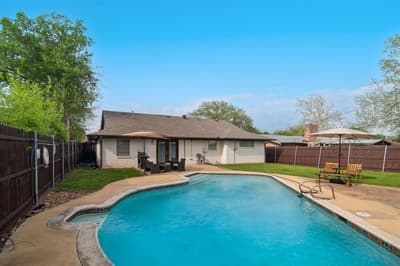 2404 17th Street, Plano TX 75074 - Photo 3