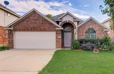 4905 Summer Oaks Lane, Fort Worth TX 76123