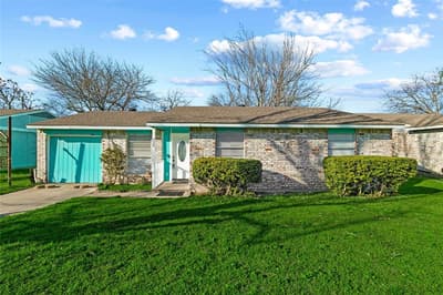 715 Sun Valley Drive, Duncanville TX 75116