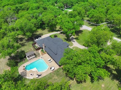 8810 S Hampton Drive, Granbury TX 76049 - Photo 3
