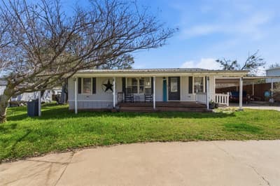 3011 Sky Court, Granbury TX 76049 - Photo 3
