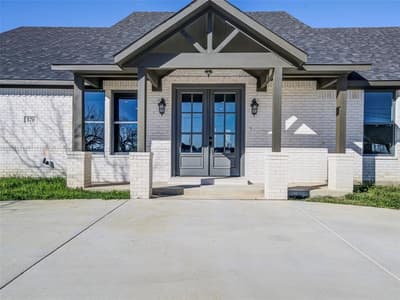 170 Half Moon Way, Runaway Bay TX 76426