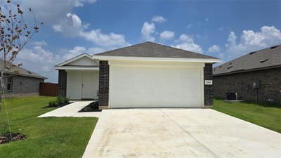 313 TRAIL Court, Keene TX 76059