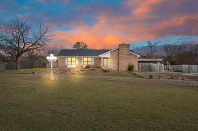 646 Winding Oaks, Waco TX 76705