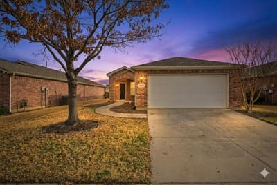 7850 Estancia Drive, Frisco TX 75036 - Photo 3