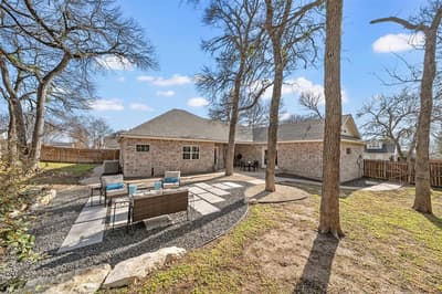 117 Lost Oaks Drive, Waco TX 76705