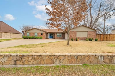 7115 Westover Drive, Granbury TX 76049