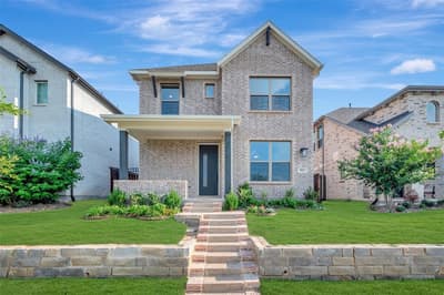 921 Carnation Drive, Crowley TX 76036