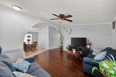 2301 W 13th Avenue, Corsicana TX 75110 - Photo 4