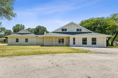 549 W Paloma Court, Fort Worth TX 76108 - Photo 2