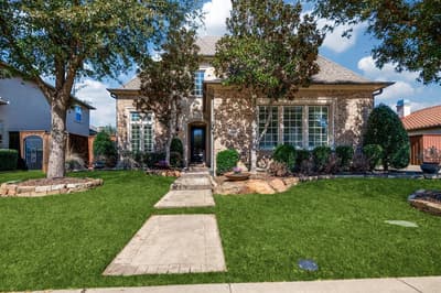 647 Fountainview Drive, Irving TX 75039