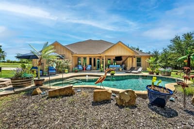 1011 Red Road, Howe TX 75459