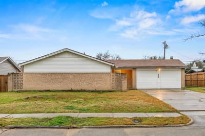 2438 Lasalle Drive, Irving TX 75062