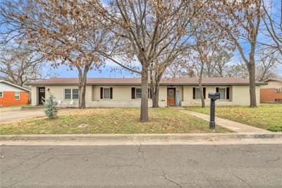 801 Arliss Drive, Woodway TX 76712
