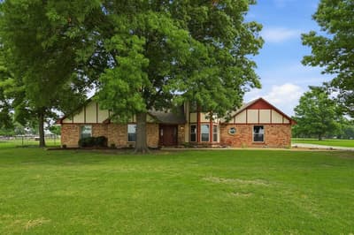 11303 Southwind Place, Krum TX 76249