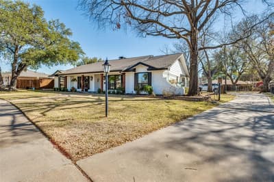 1710 N Dickerson, Pantego TX 76013