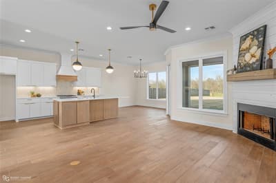 923 Chisolm Trail, Bossier City LA 71111 - Photo 2