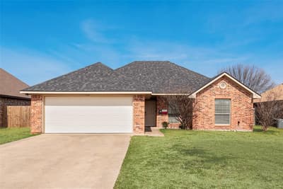 106 Hanover Avenue, Palmer TX 75152