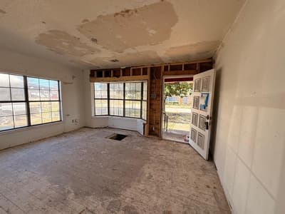 714 S Medora Street, Terrell TX 75160 - Photo 2