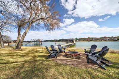 212 Sunray Street, Mabank TX 75156