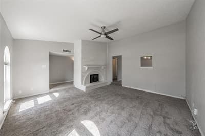 714 Woodlawn Lane, Grand Prairie TX 75052 - Photo 5