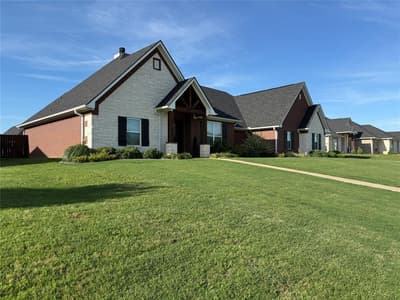 1003 Stone Bridge Street, Mount Pleasant TX 75455 - Photo 3