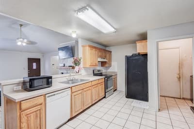 5118 Wesley Chapel Lane, Dallas TX 75236 - Photo 3