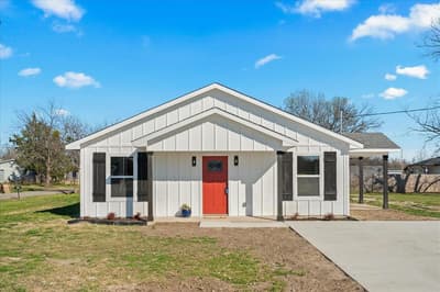 200 Gladys Street, Lone Oak TX 75453