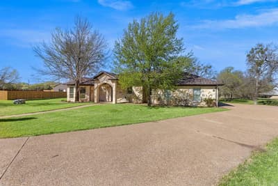 139 Saddlewood, Waco TX 76705 - Photo 4