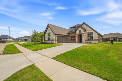 1038 Mickelson Drive, Granbury TX 76048 - Photo 4