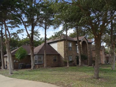 909 Hickory Knob Circle, Cedar Hill TX 75104 - Photo 2