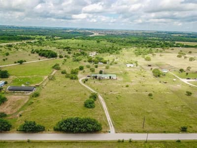 13630 N County Line Road, Ponder TX 76259 - Photo 2