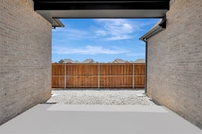 4725 Boyds Branch Drive, Arlington TX 76005 - Photo 2