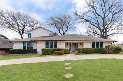 1509 Riverview Drive, Arlington TX 76012 - Photo 2