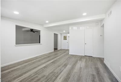 612 Henderson Circle, Garland TX 75040