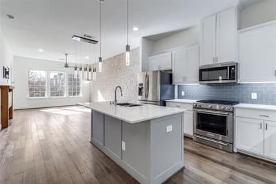 5015 Meridian Lane # 1102, Addison TX 75001