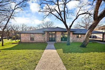 2814 Marquis Circle E, Arlington TX 76016