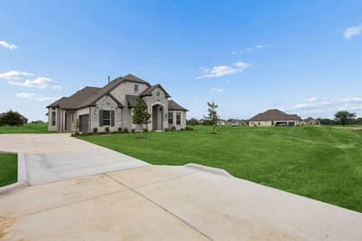 5013 Valley View Drive, Joshua TX 76058 - Photo 3