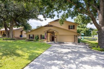 1308 Comanche Cove Court, Granbury TX 76048 - Photo 4